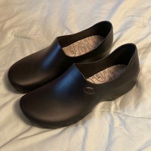 Like new Sticky Shoes!